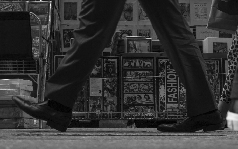 walking-feet-people-shoes-footwear-walk-street-2